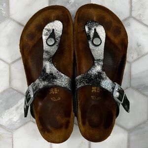 Birkenstock Gizeh Metallic Black Silver Sandals Size 36
